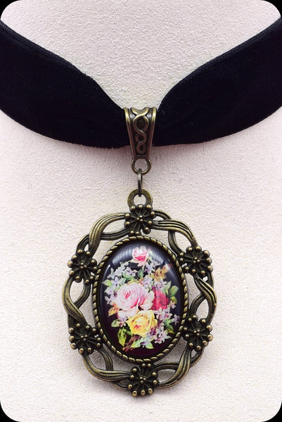 Vintage sales cameo choker