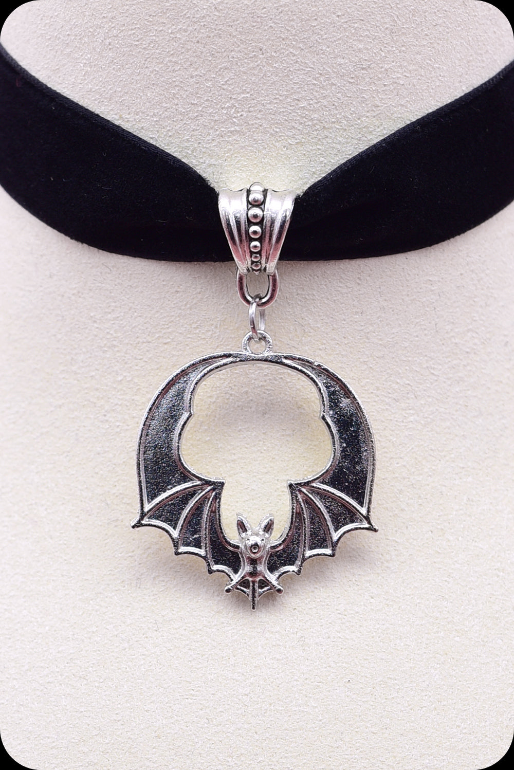 Bat 2025 choker necklace